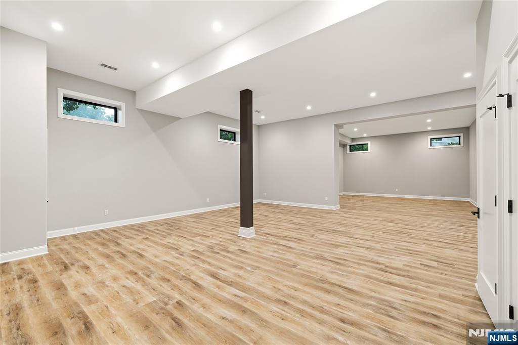 455 Sunset Avenue
