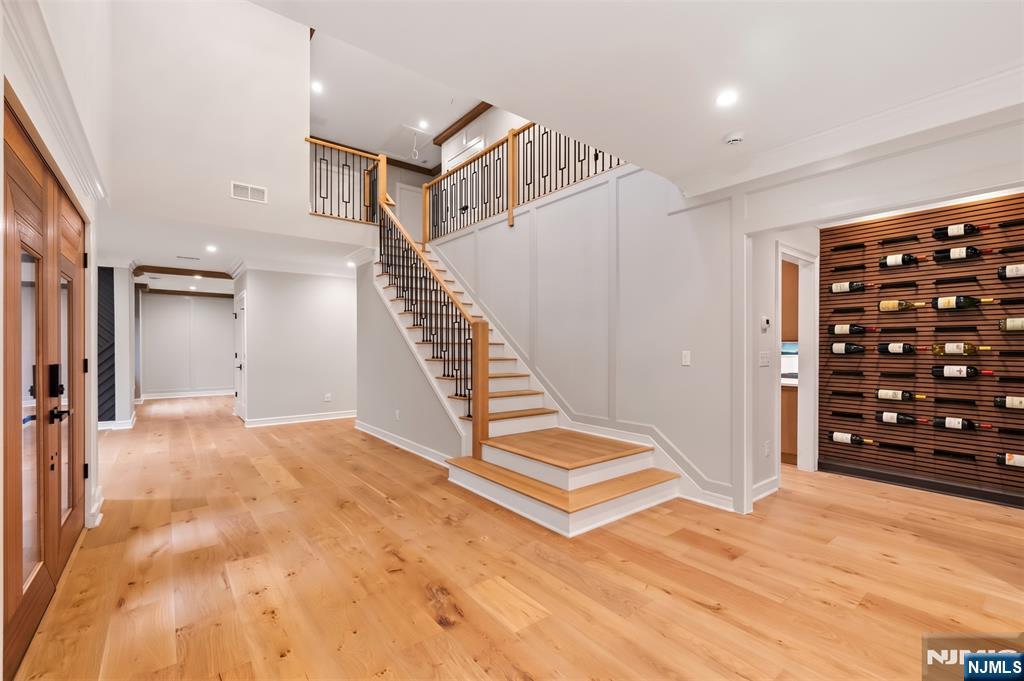 455 Sunset Avenue