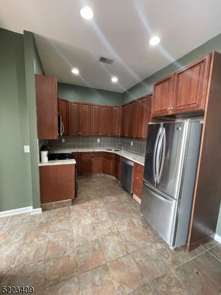 326 Hackensack St Unit: 1