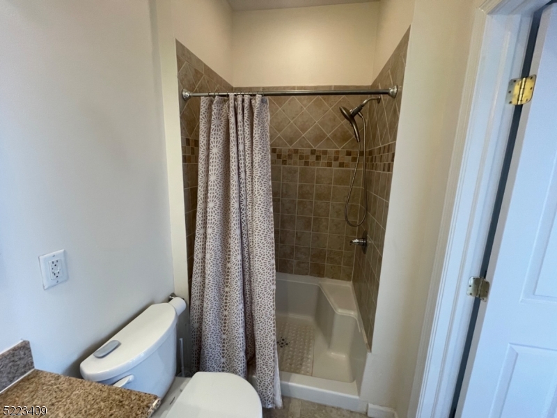 326 Hackensack St Unit: 1