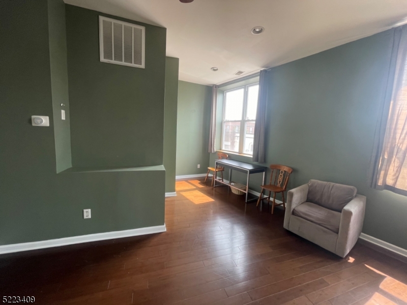326 Hackensack St Unit: 1