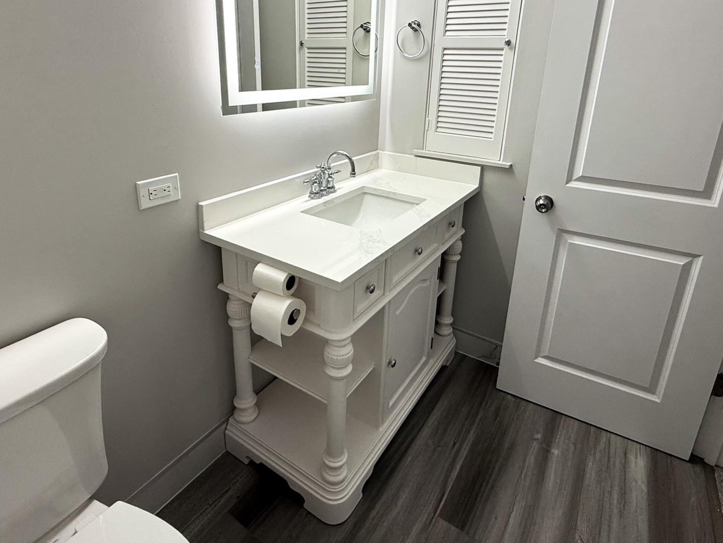 701 W Central Road Unit: B3