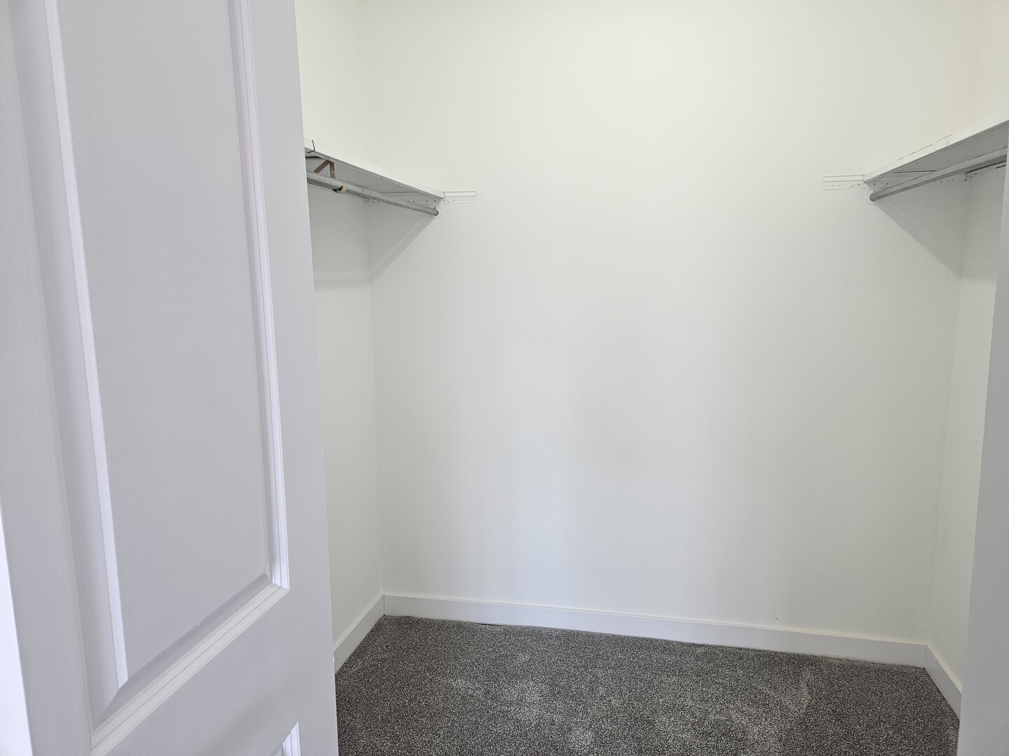 701 W Central Road Unit: B3
