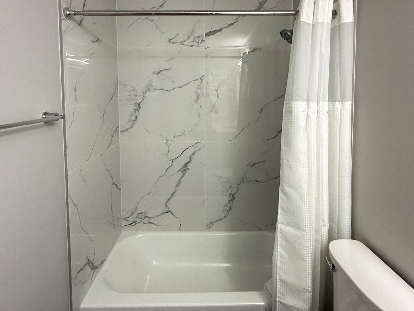 701 W Central Road Unit: B3