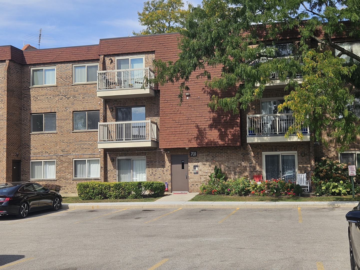 701 W Central Road Unit: B3