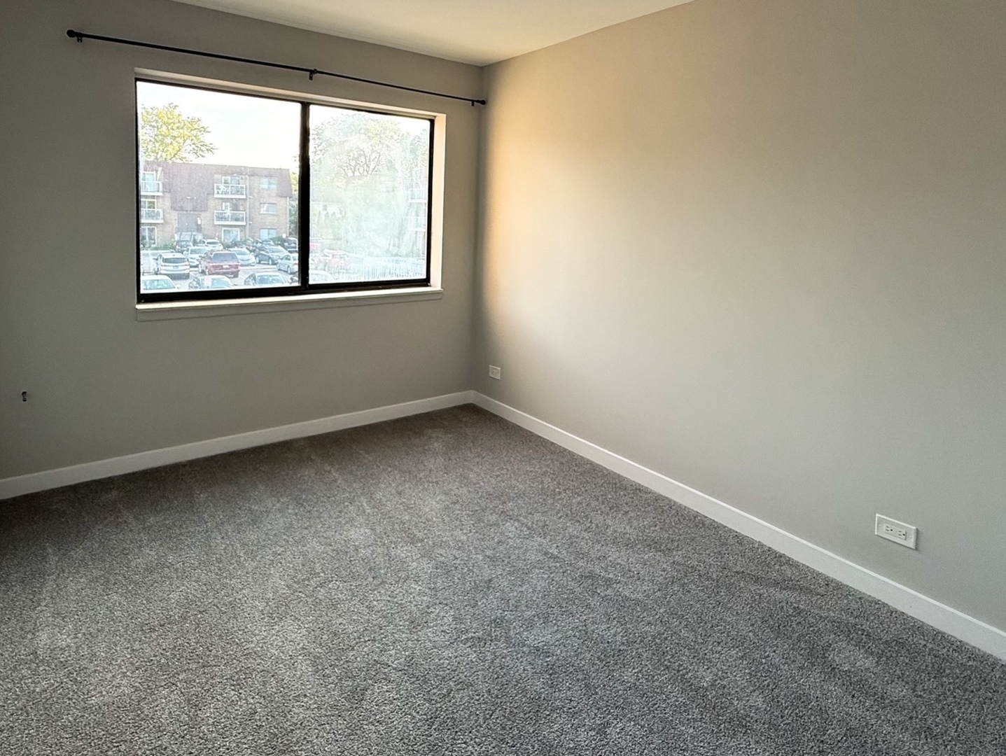 701 W Central Road Unit: B3