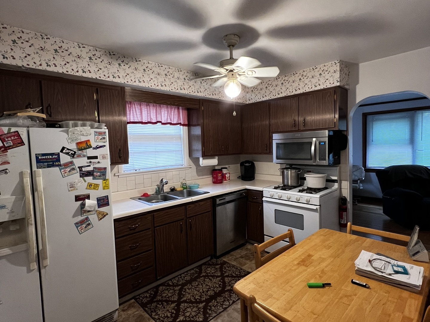 406 N Prospect Manor Avenue