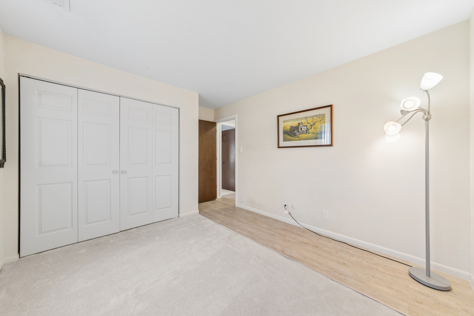 611 W Central Road Unit: A4