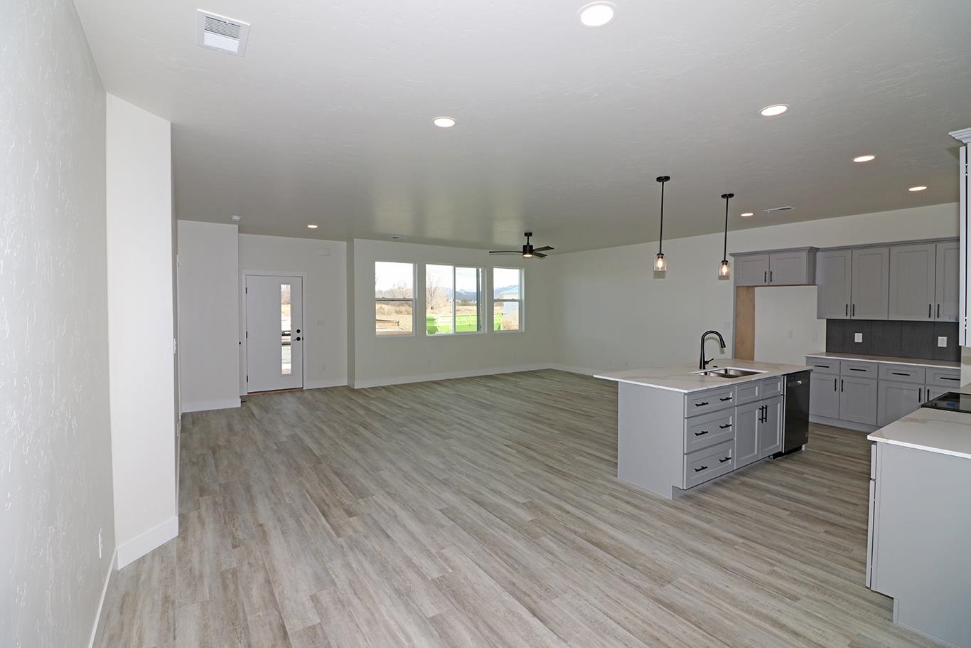 1654 Tungsten Way