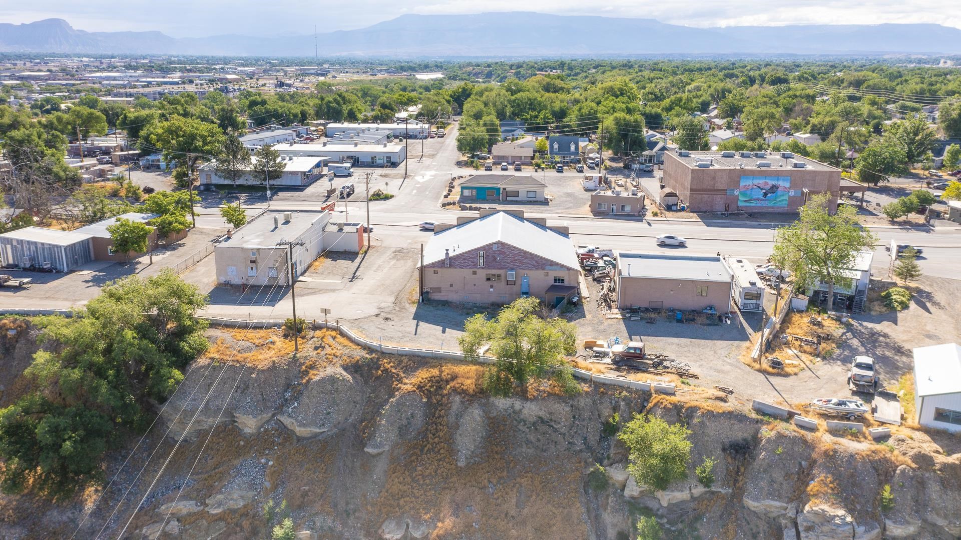 1605 S Highway 50