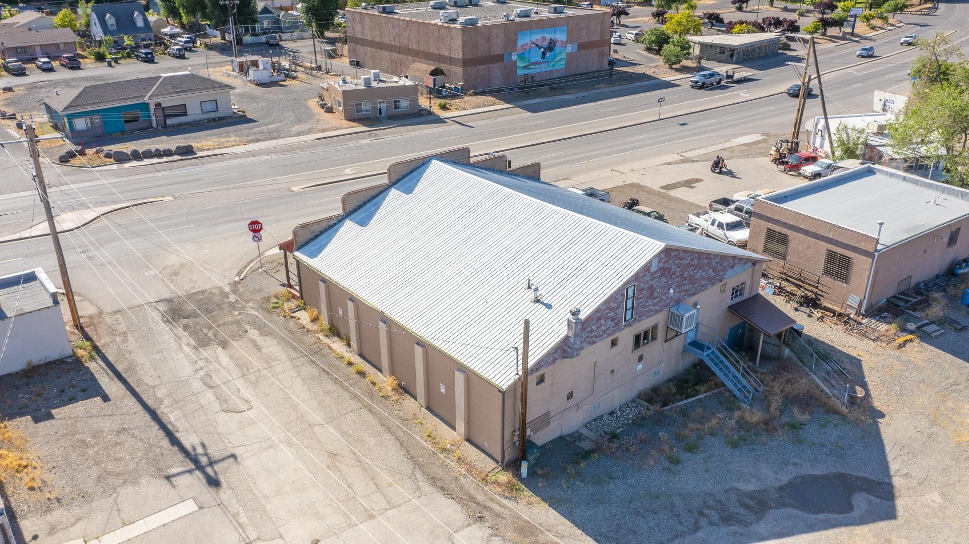 1605 S Highway 50