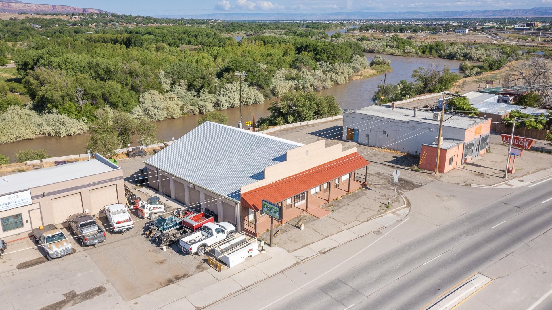 1605 S Highway 50