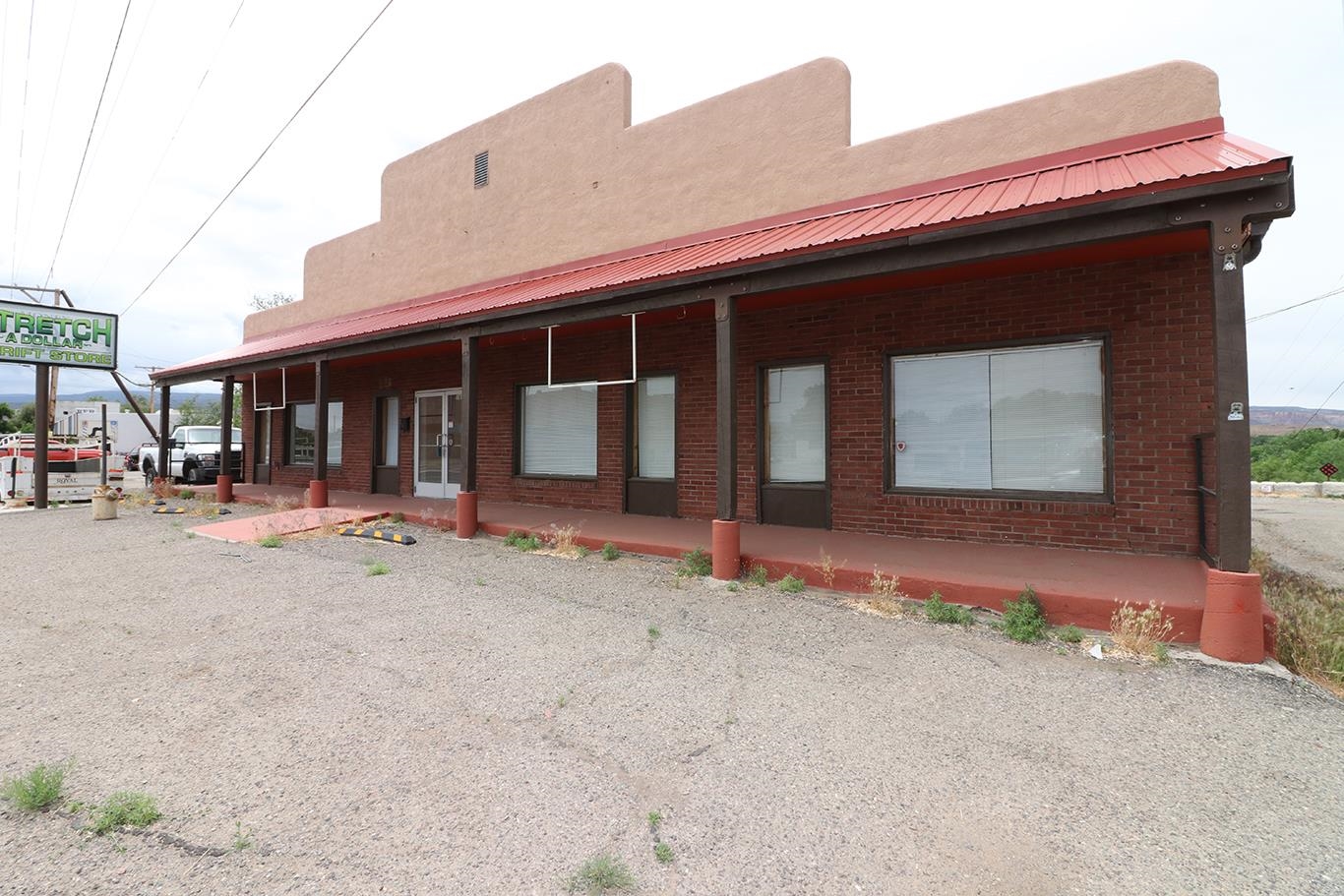 1605 S Highway 50