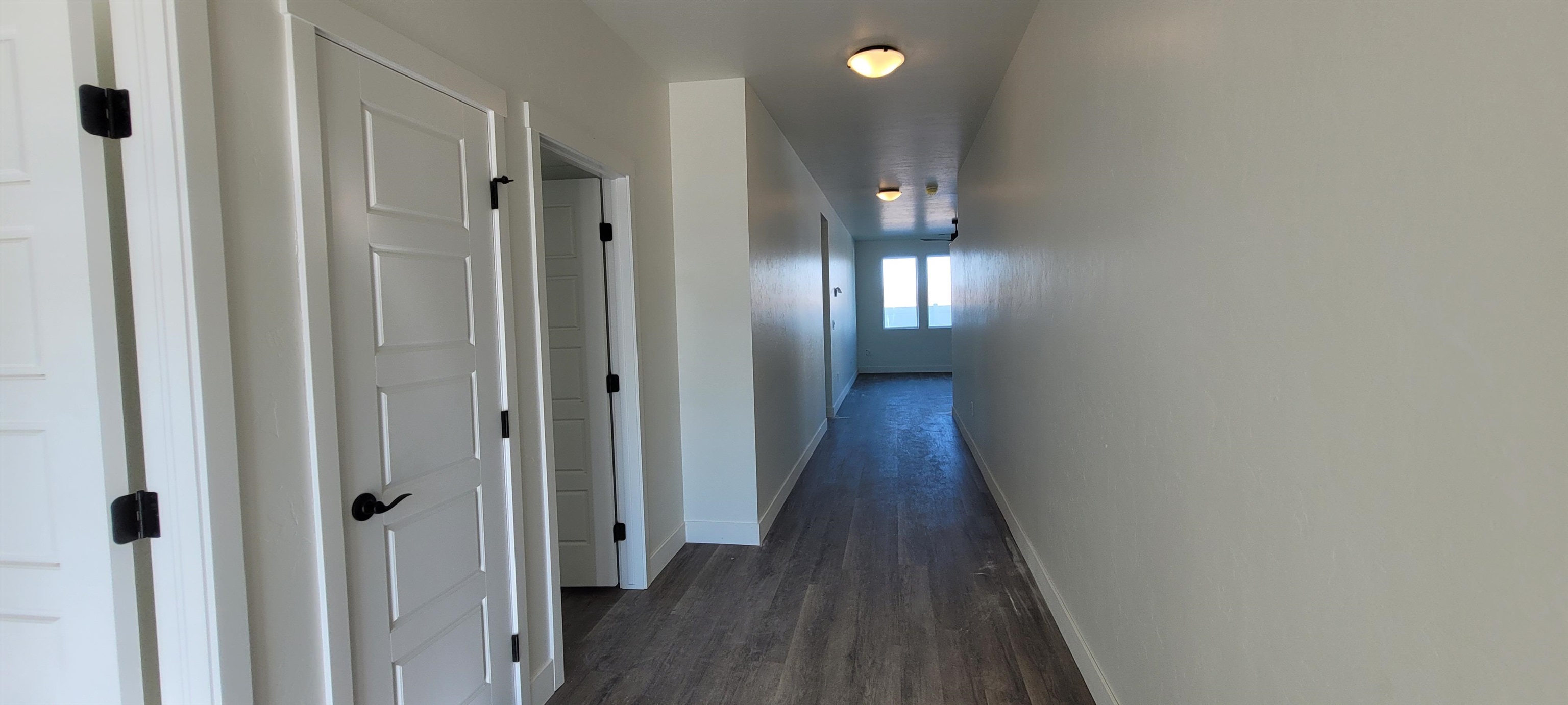 1735 Tungsten Way