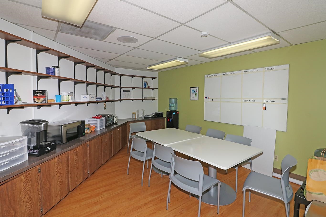 2525 N 8th Street Unit: 202 & 204