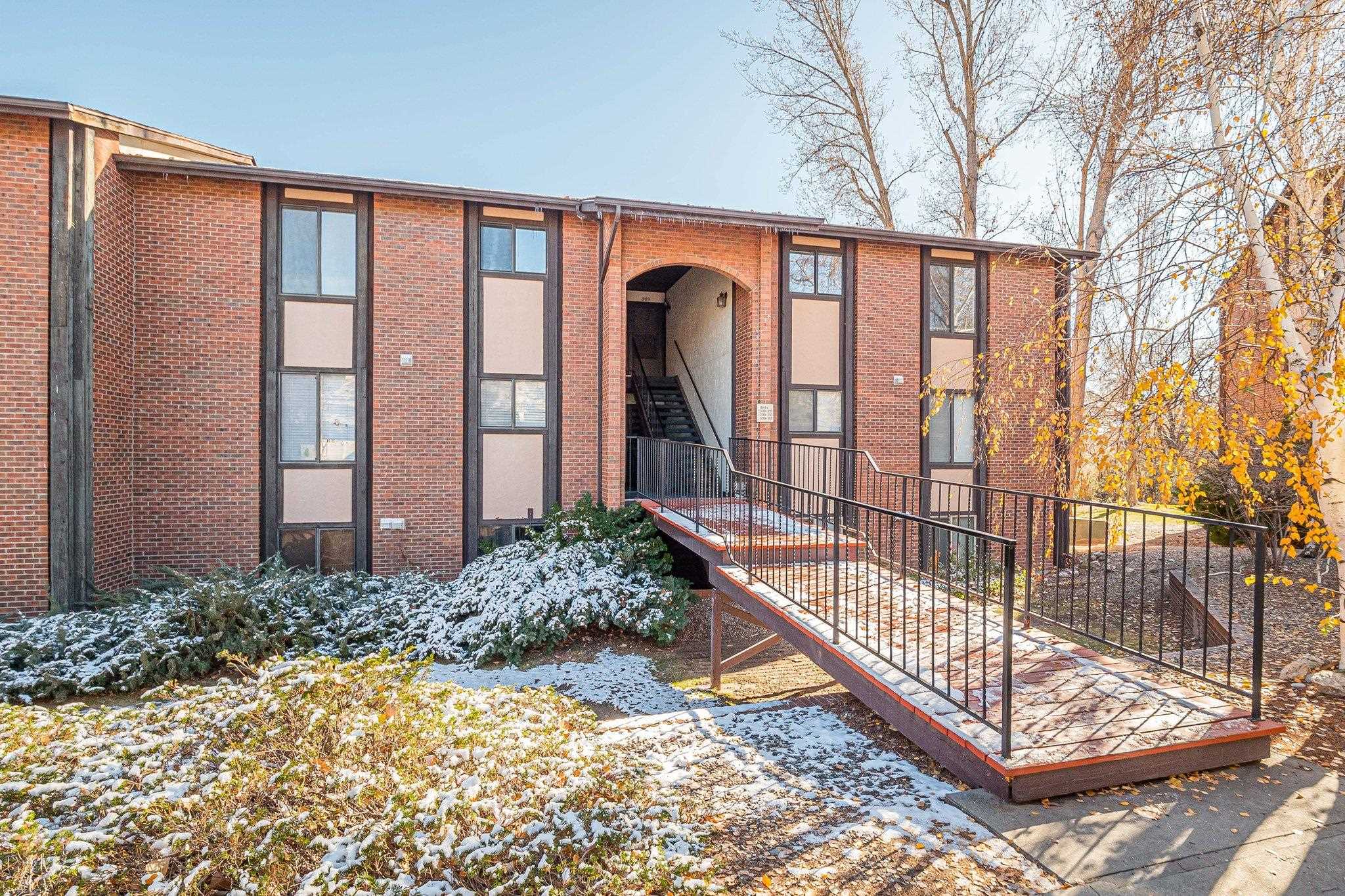 373 Ridges Boulevard Unit: 210