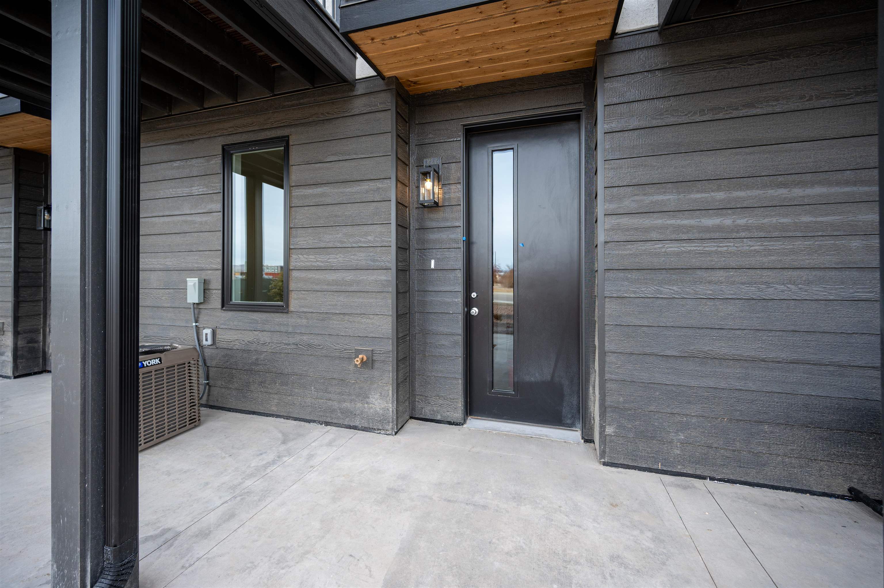 600 Lawrence Avenue Unit: 1