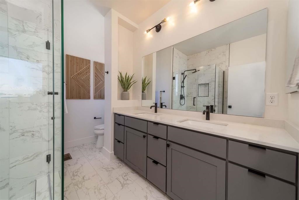 600 Lawrence Avenue Unit: 1