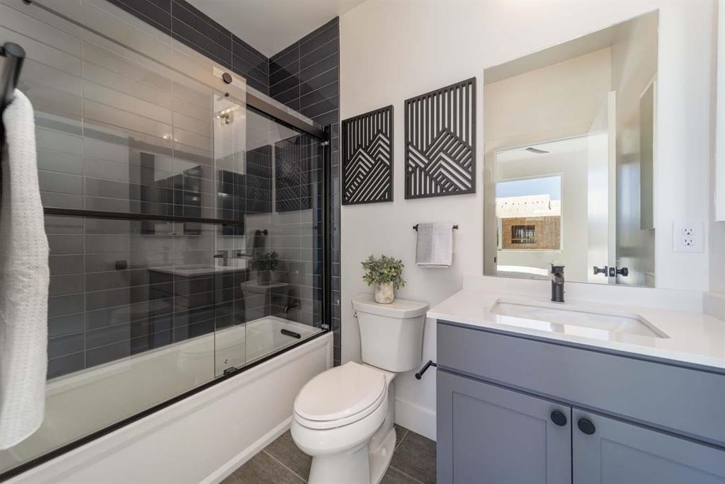 600 Lawrence Avenue Unit: 1