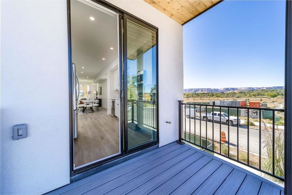 600 Lawrence Avenue Unit: 1
