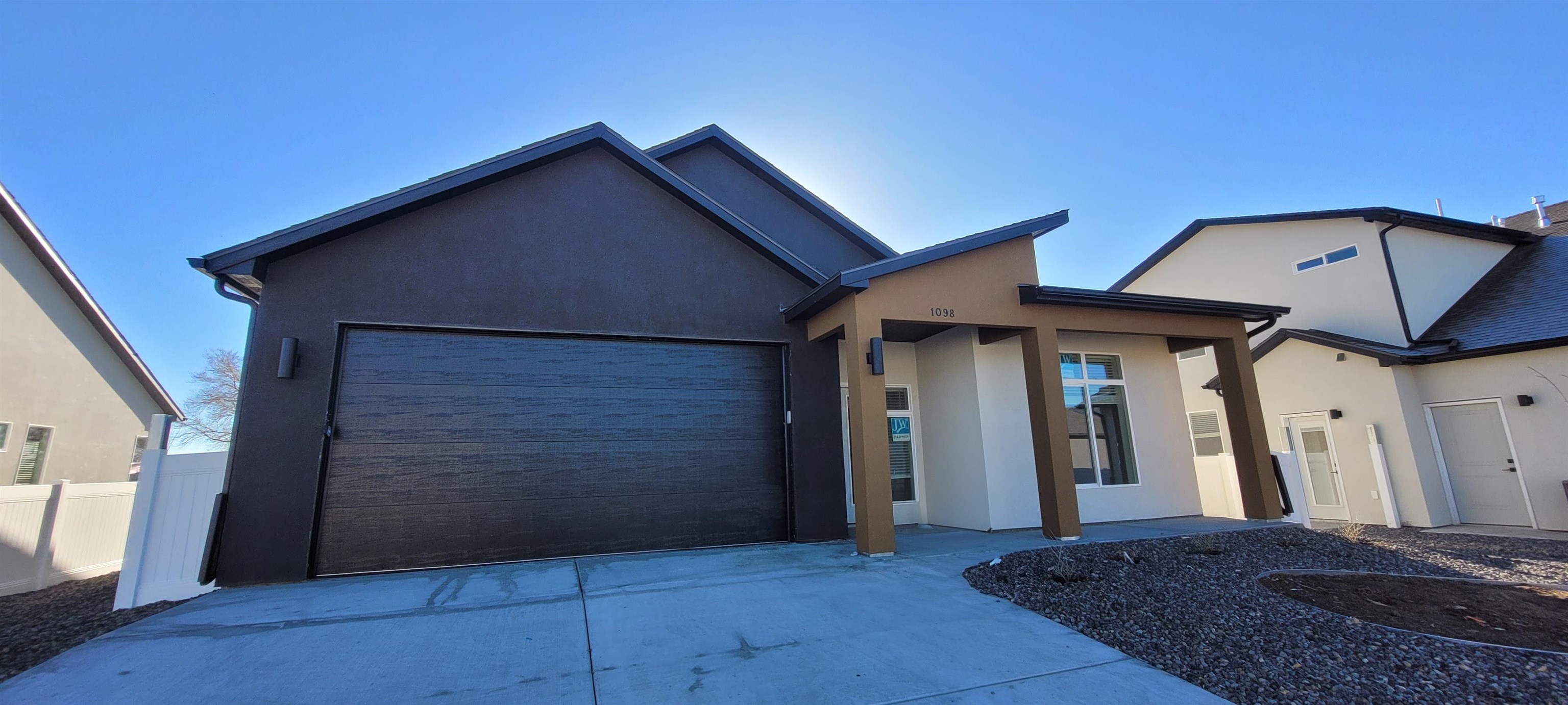 1098 Tungsten Way