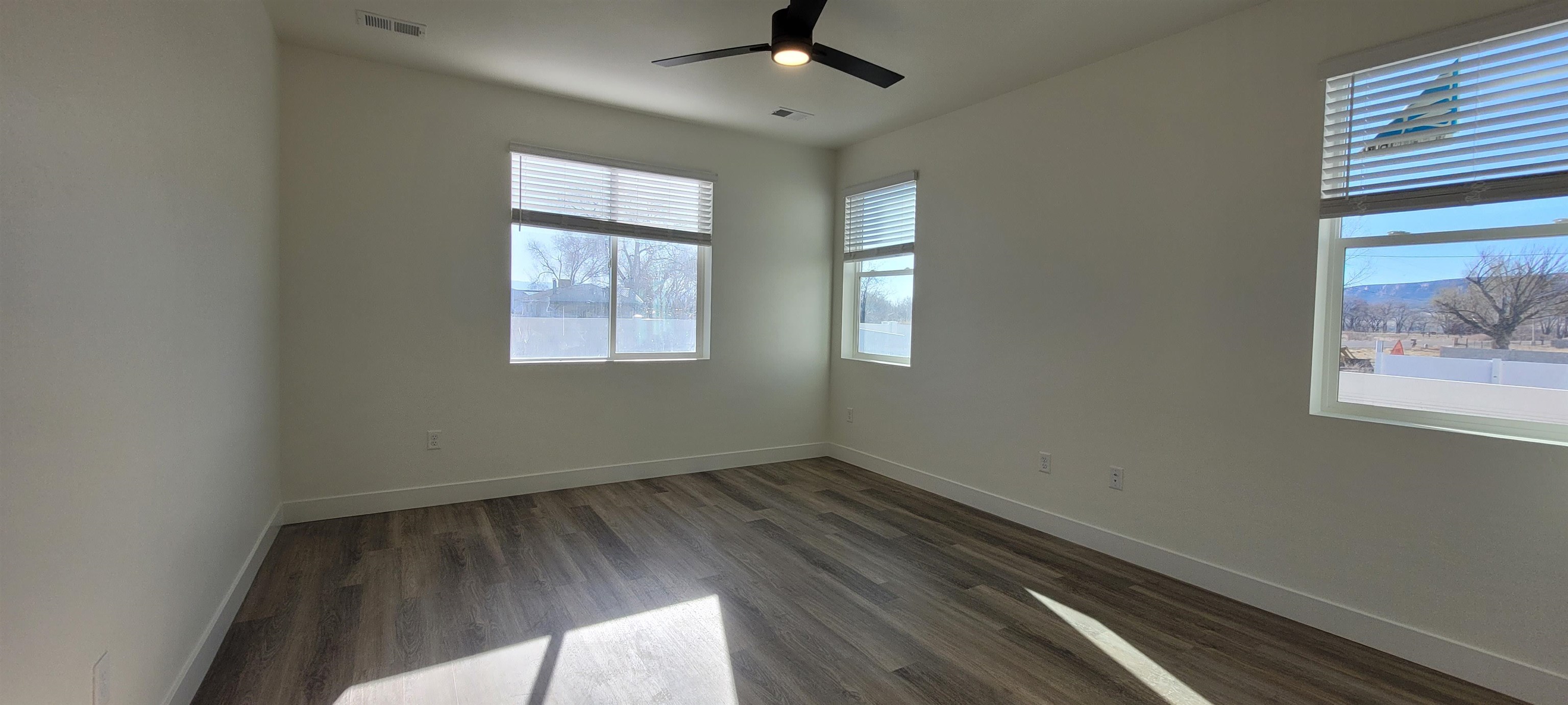 1098 Tungsten Way