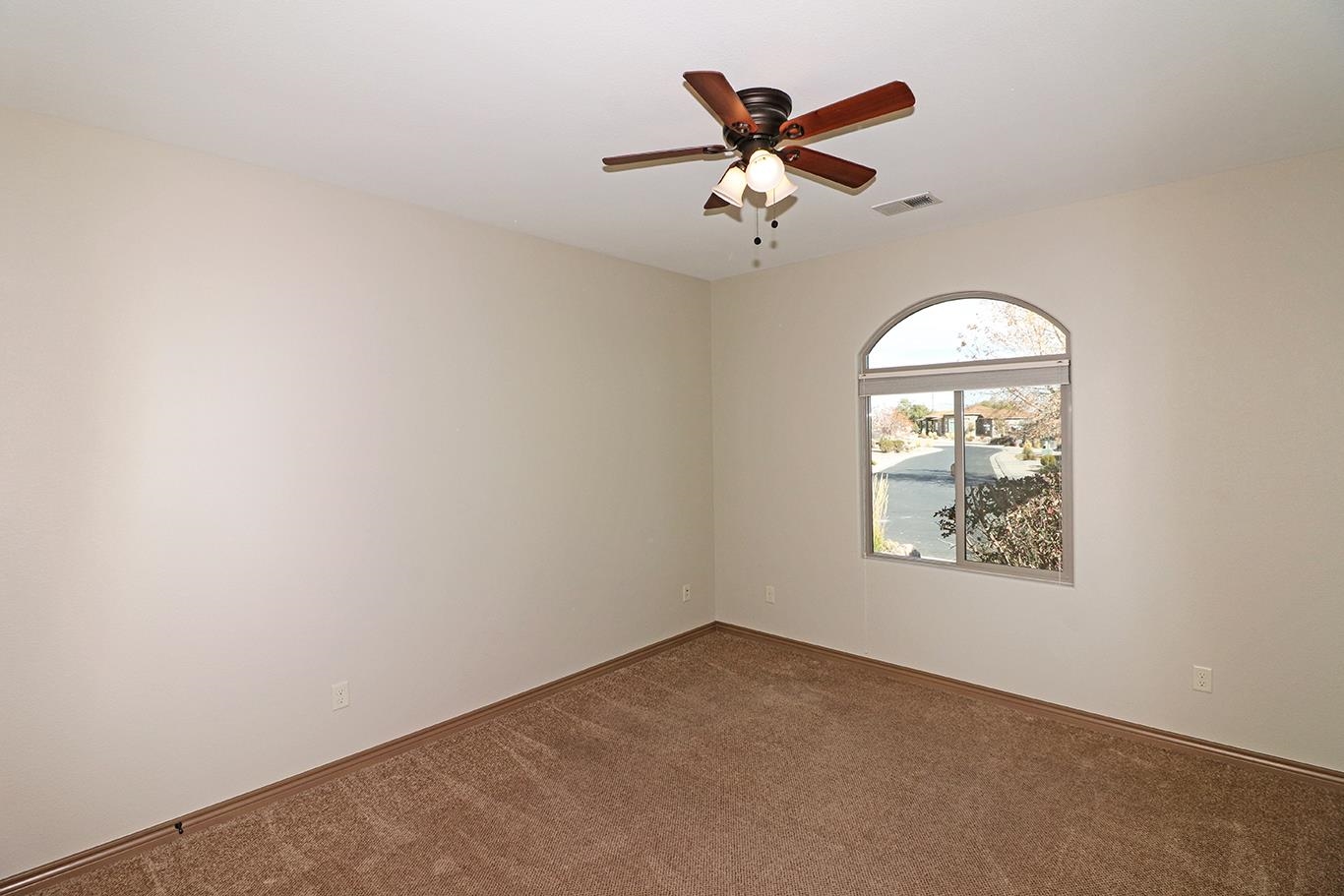 485 Spoon Court
