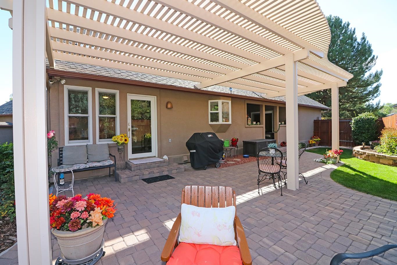 2338 S Rim Drive