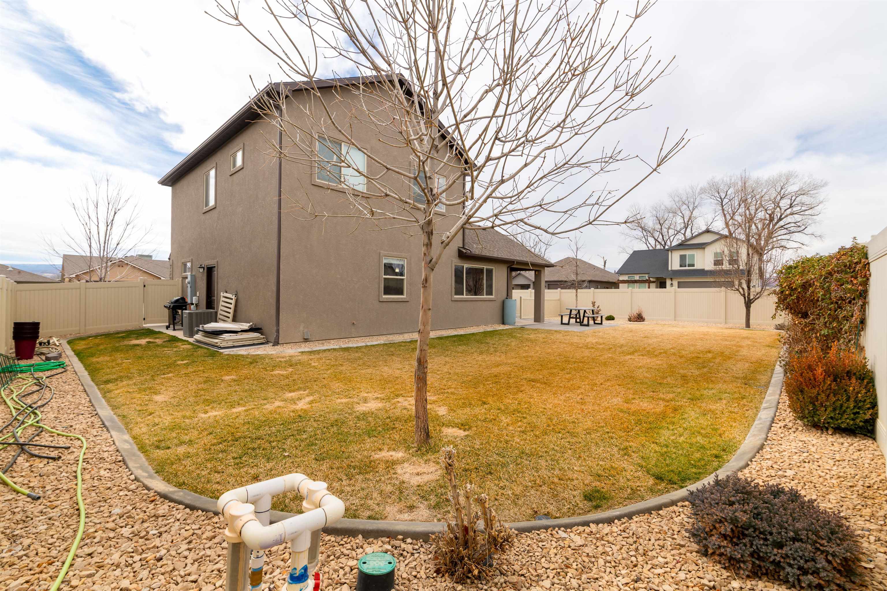 2474 Zenith Lane