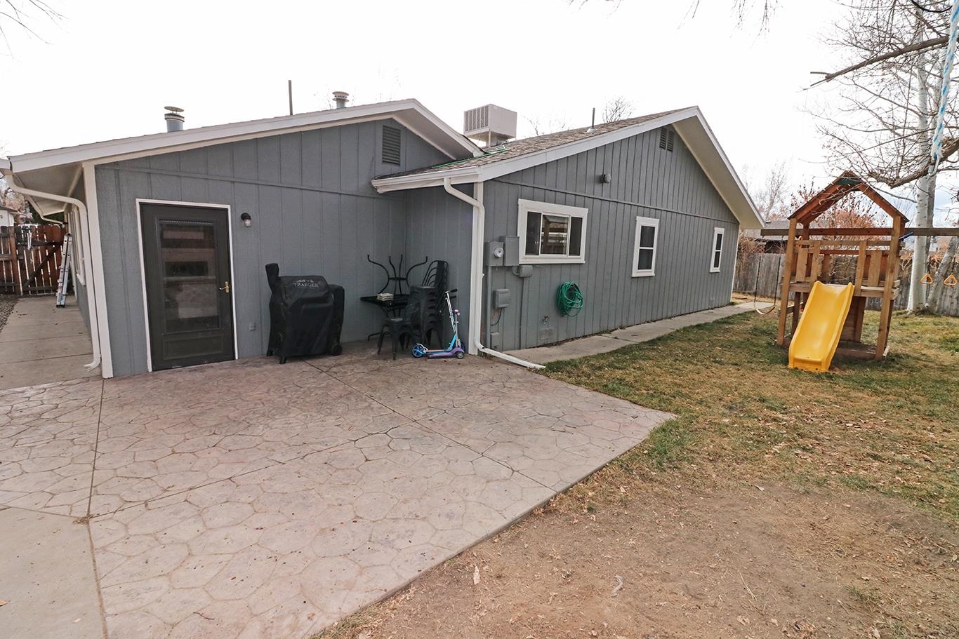 2855 Applewood Street