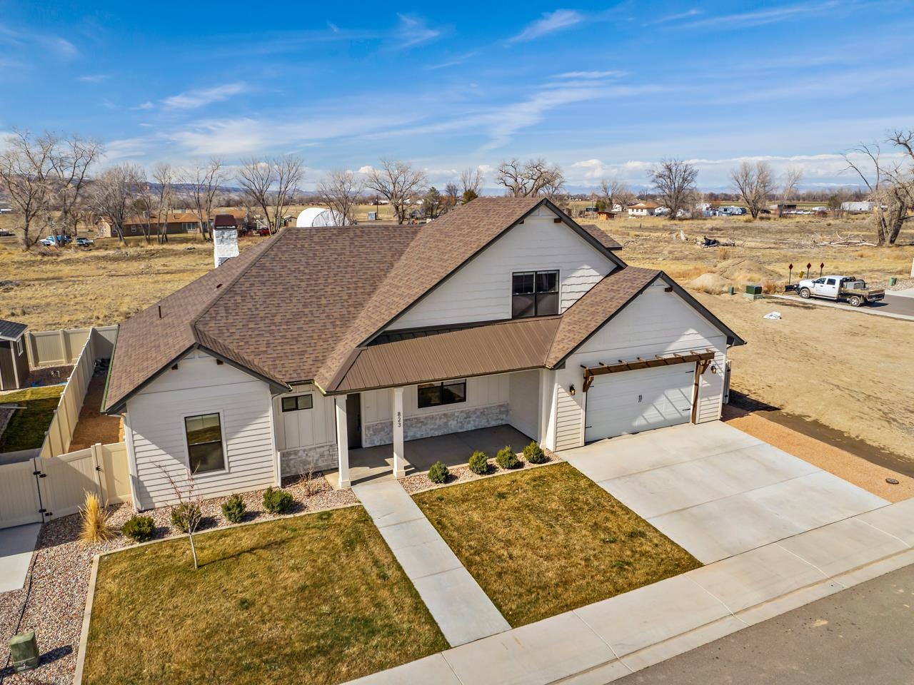 823 RED APPLE ROAD