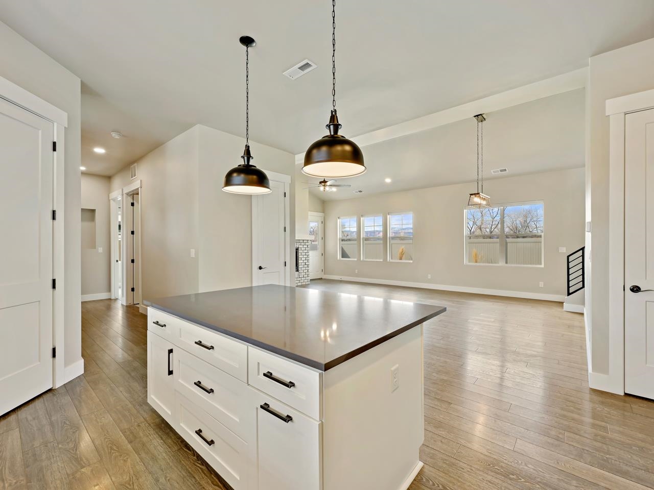 823 RED APPLE ROAD