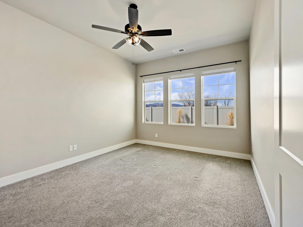 823 RED APPLE ROAD