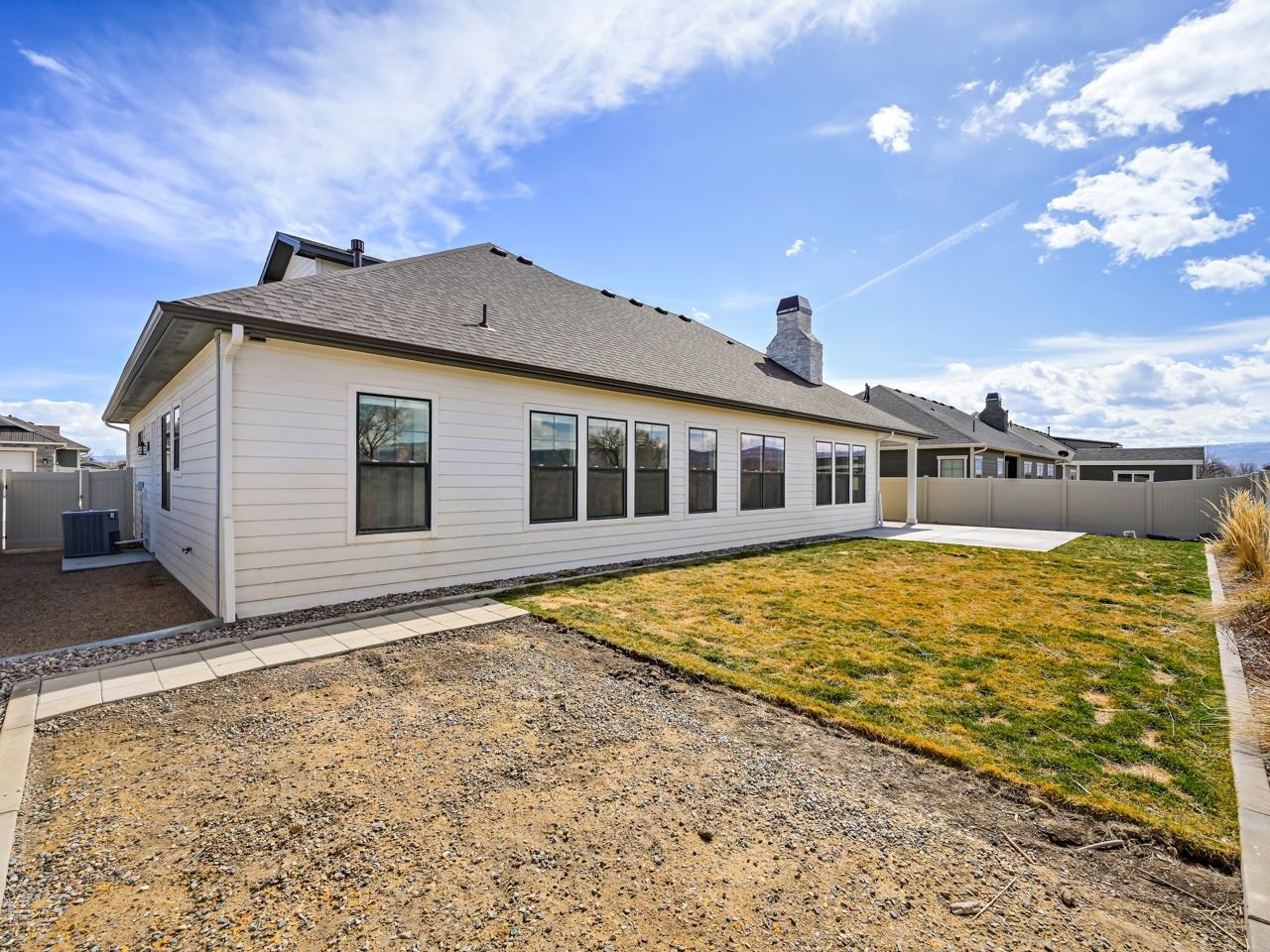 823 RED APPLE ROAD