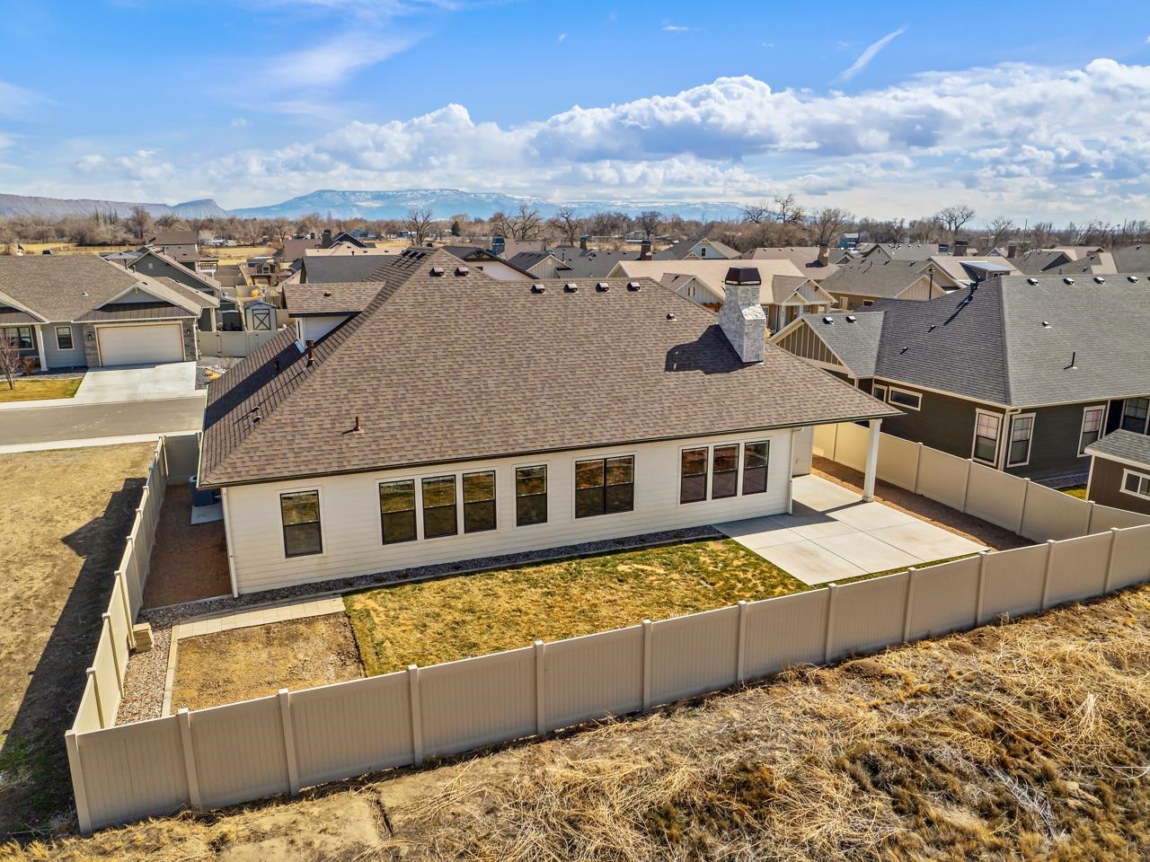 823 RED APPLE ROAD