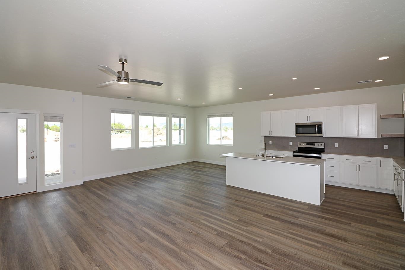 1774 Tungsten Way