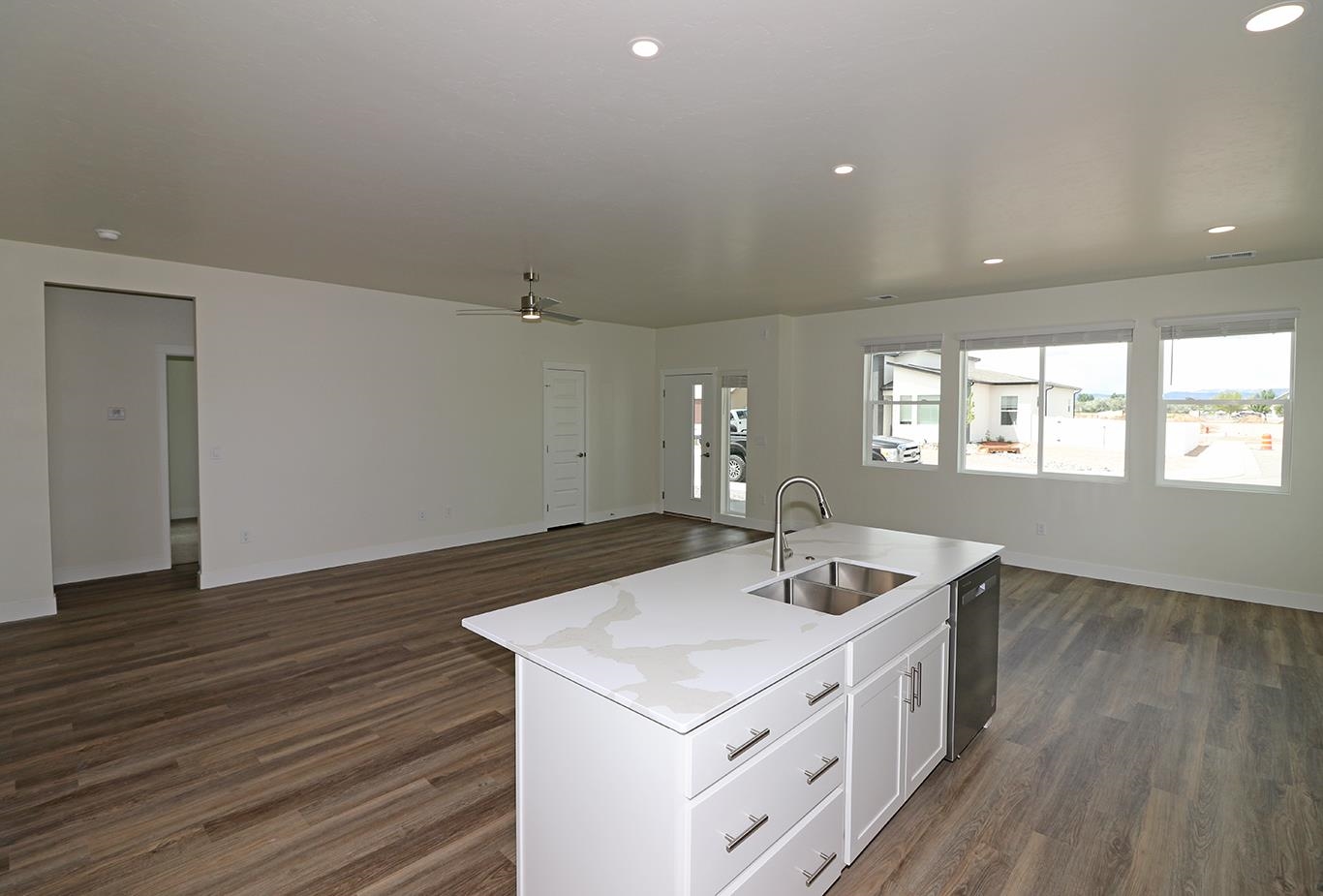 1774 Tungsten Way