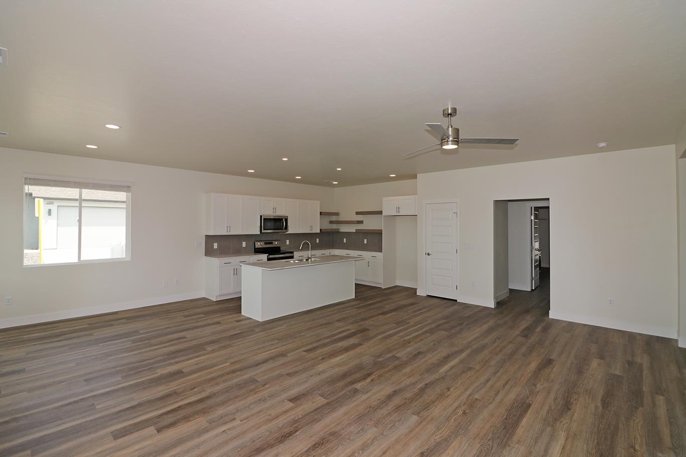 1774 Tungsten Way