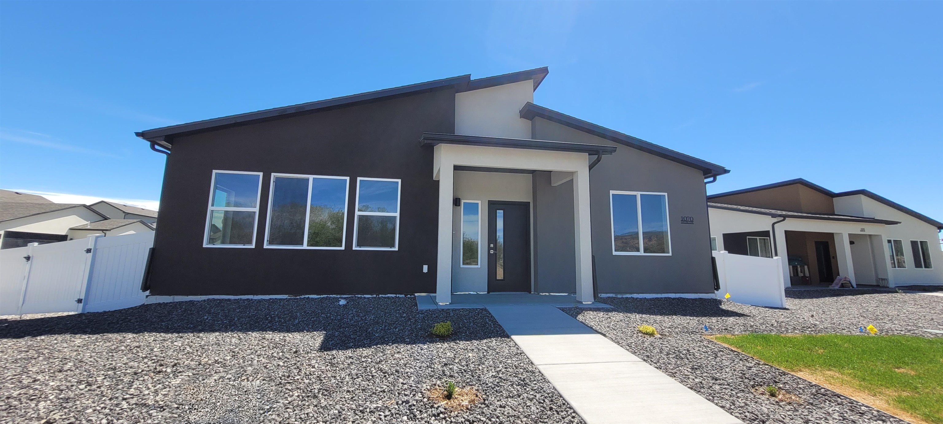 1070 Iron Drive