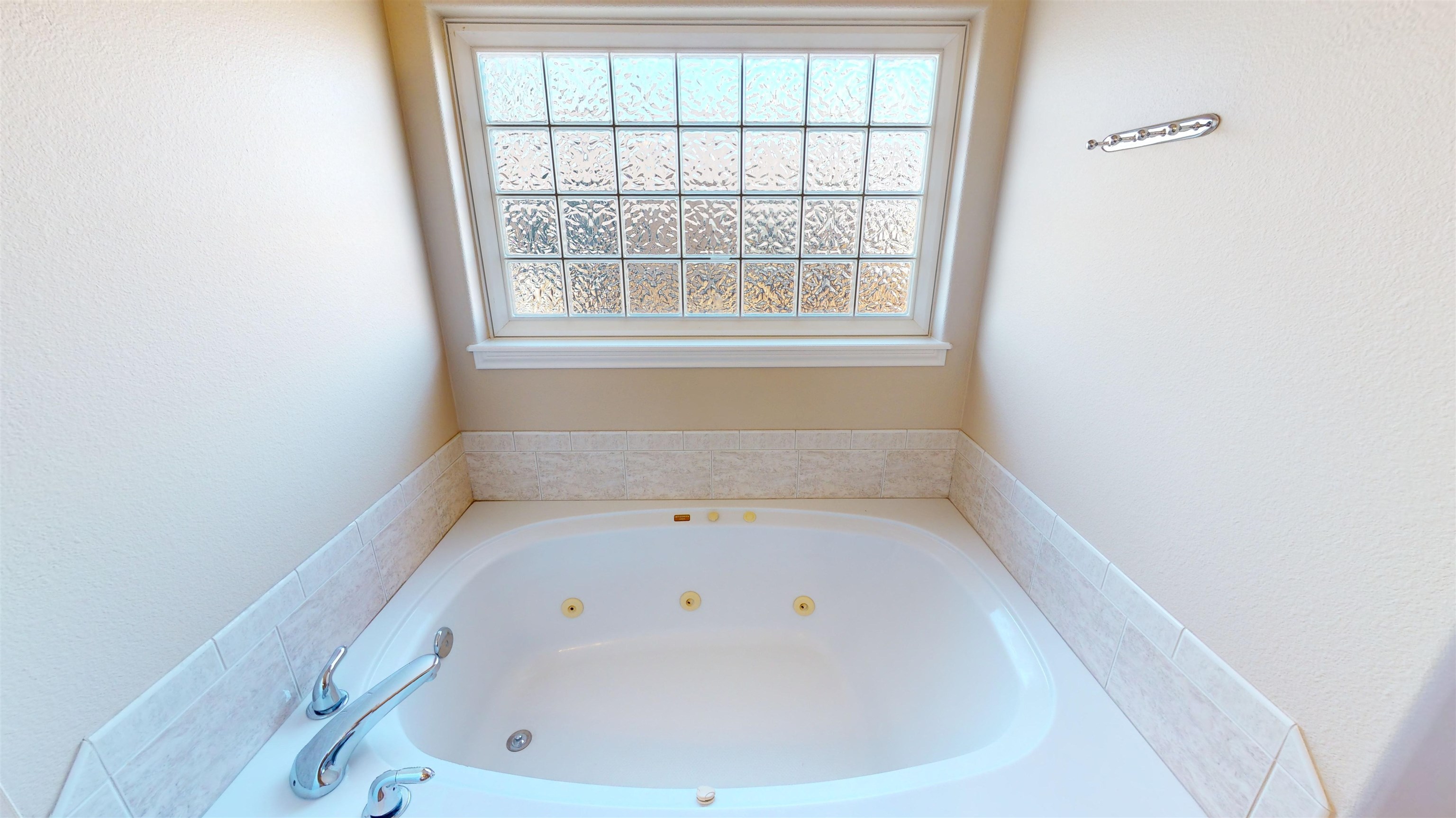 2658 Dahlia Court