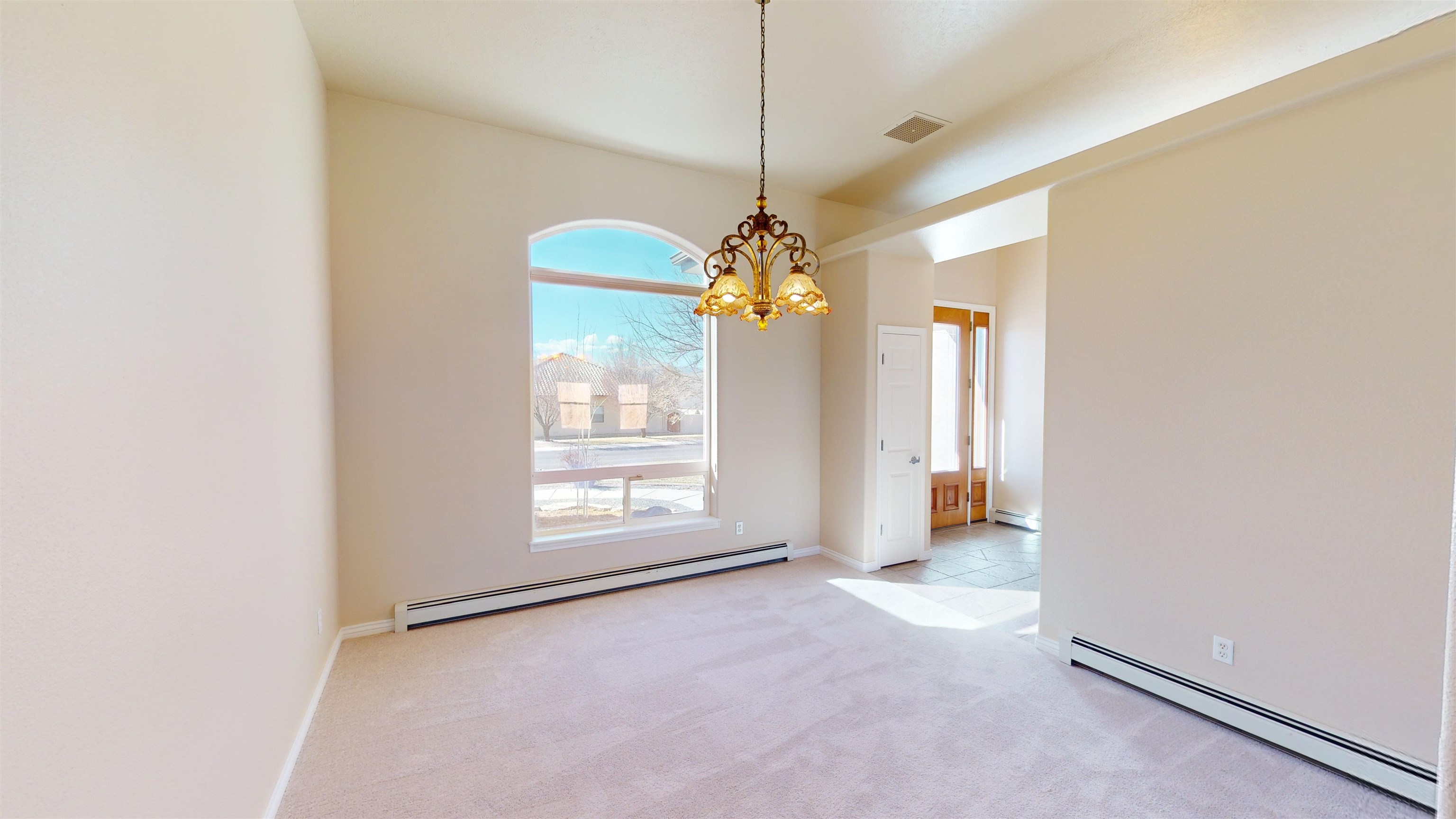 2658 Dahlia Court