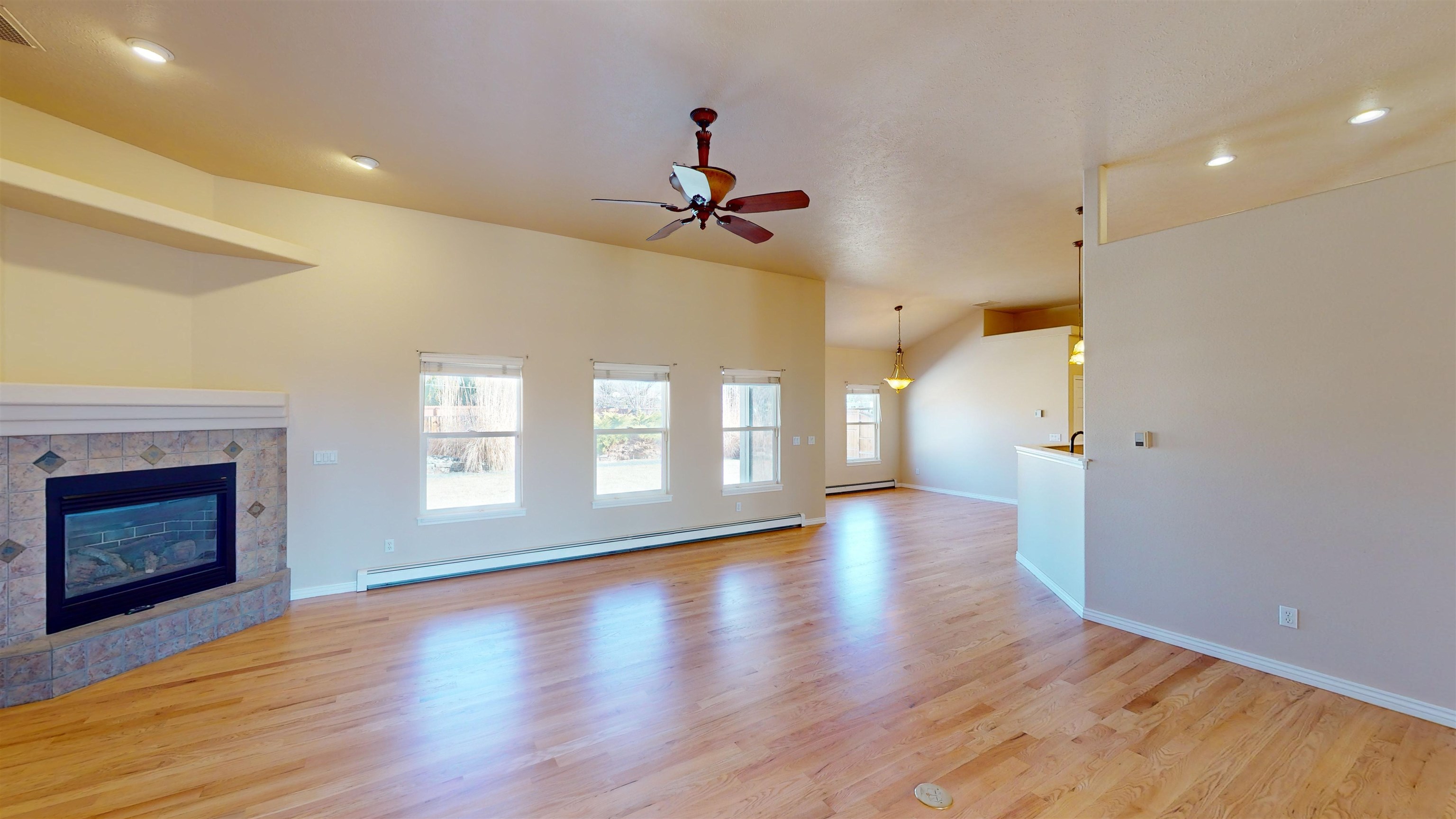 2658 Dahlia Court