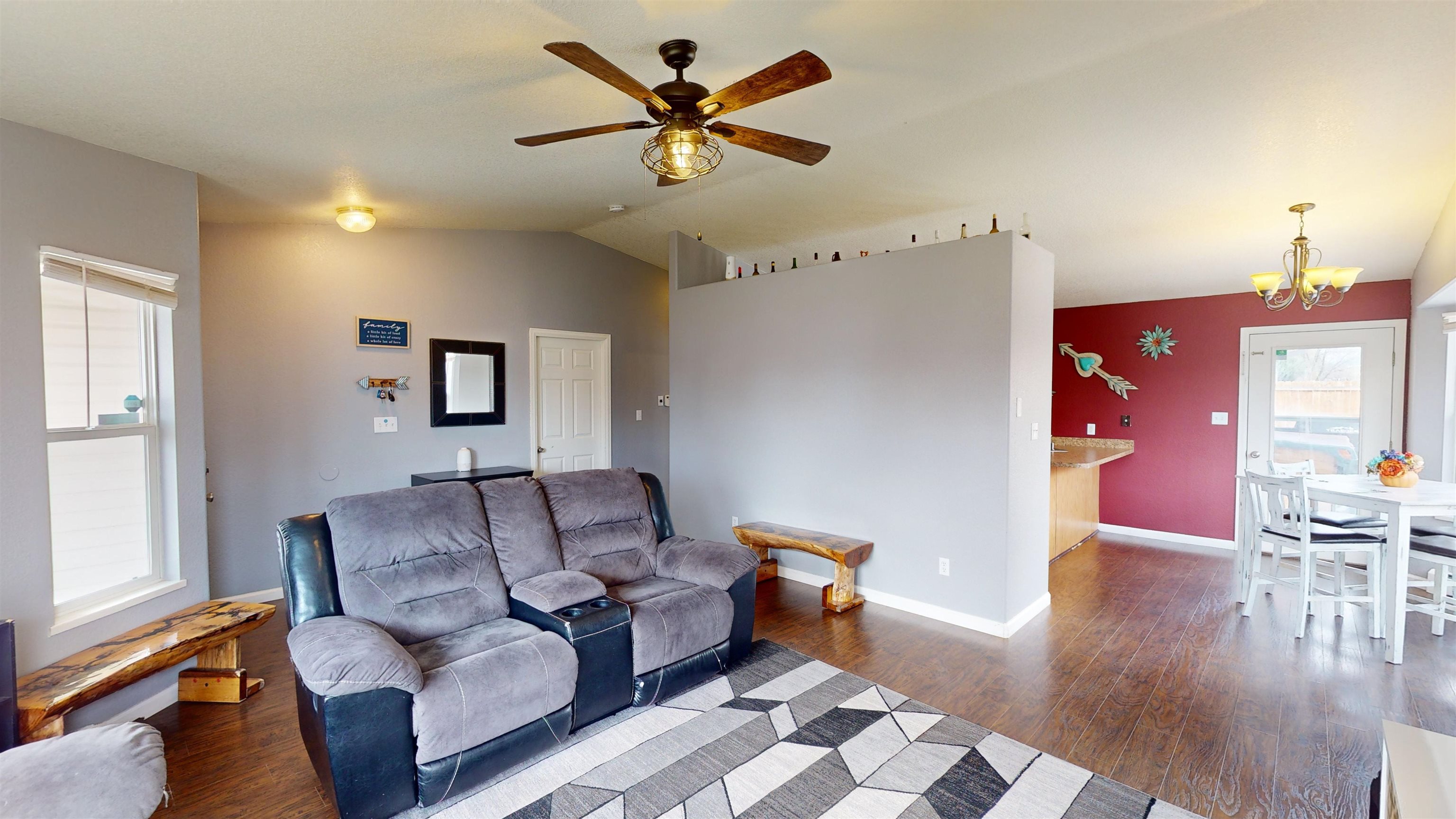 3136 N Drake Court