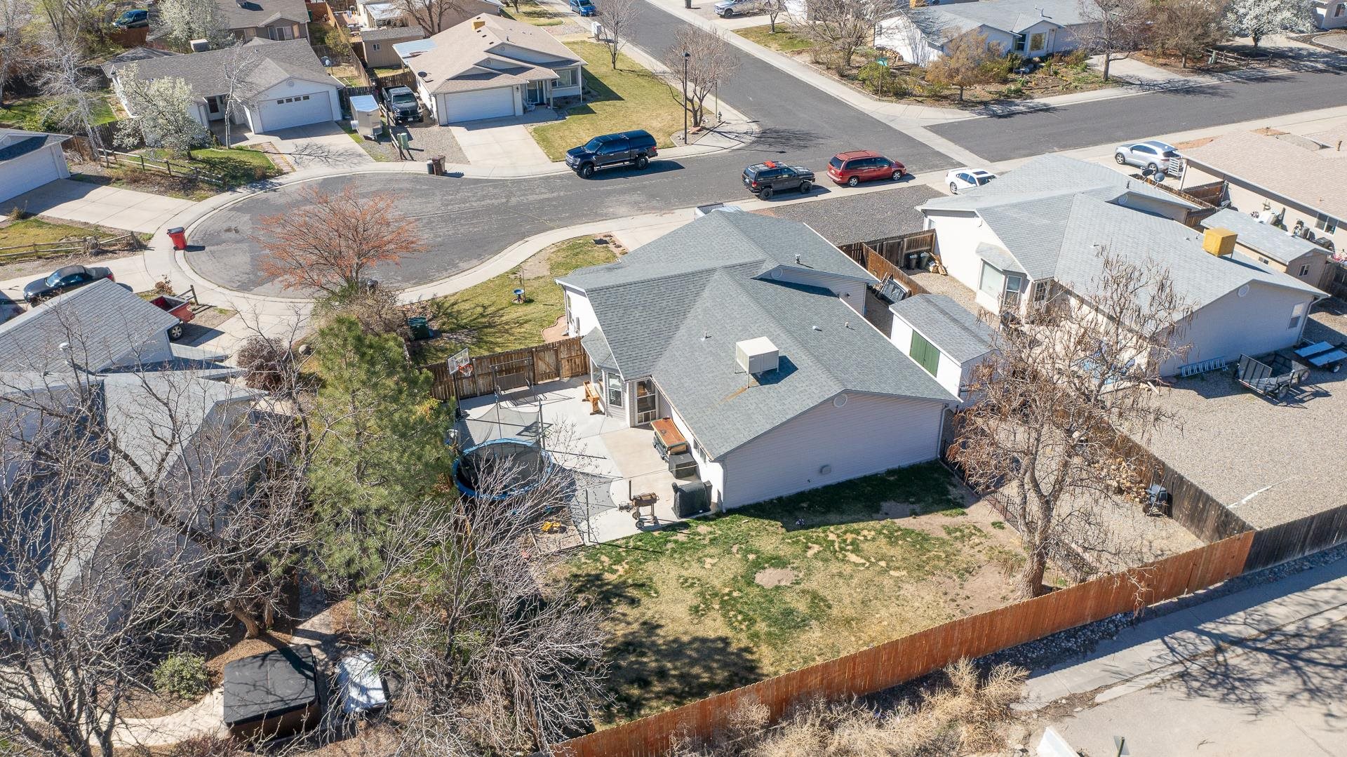 3136 N Drake Court
