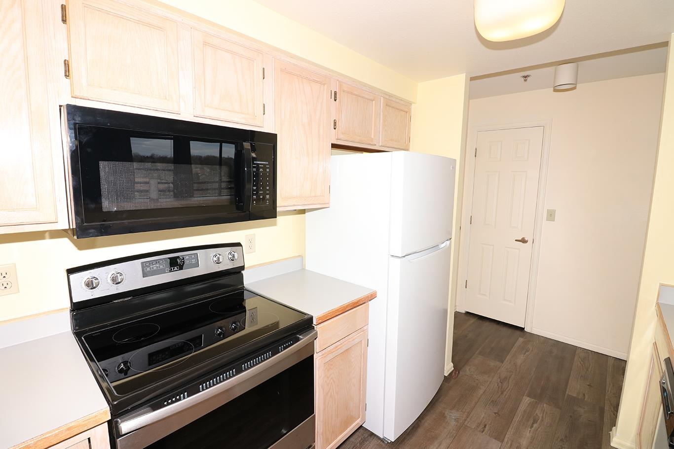 1111 Horizon Drive Unit: 412