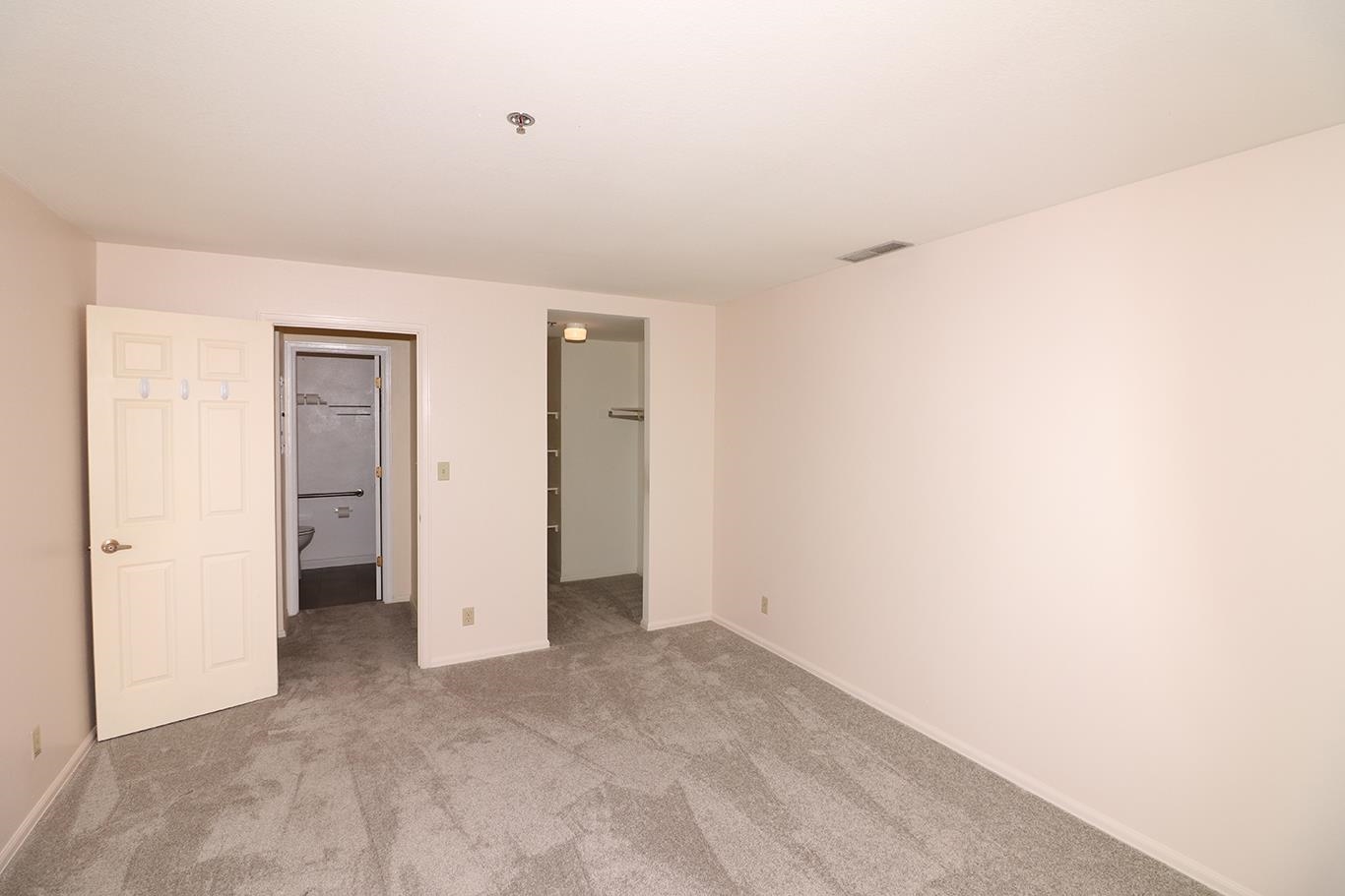 1111 Horizon Drive Unit: 412