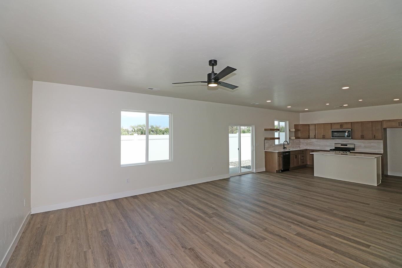 2462 Ross Road