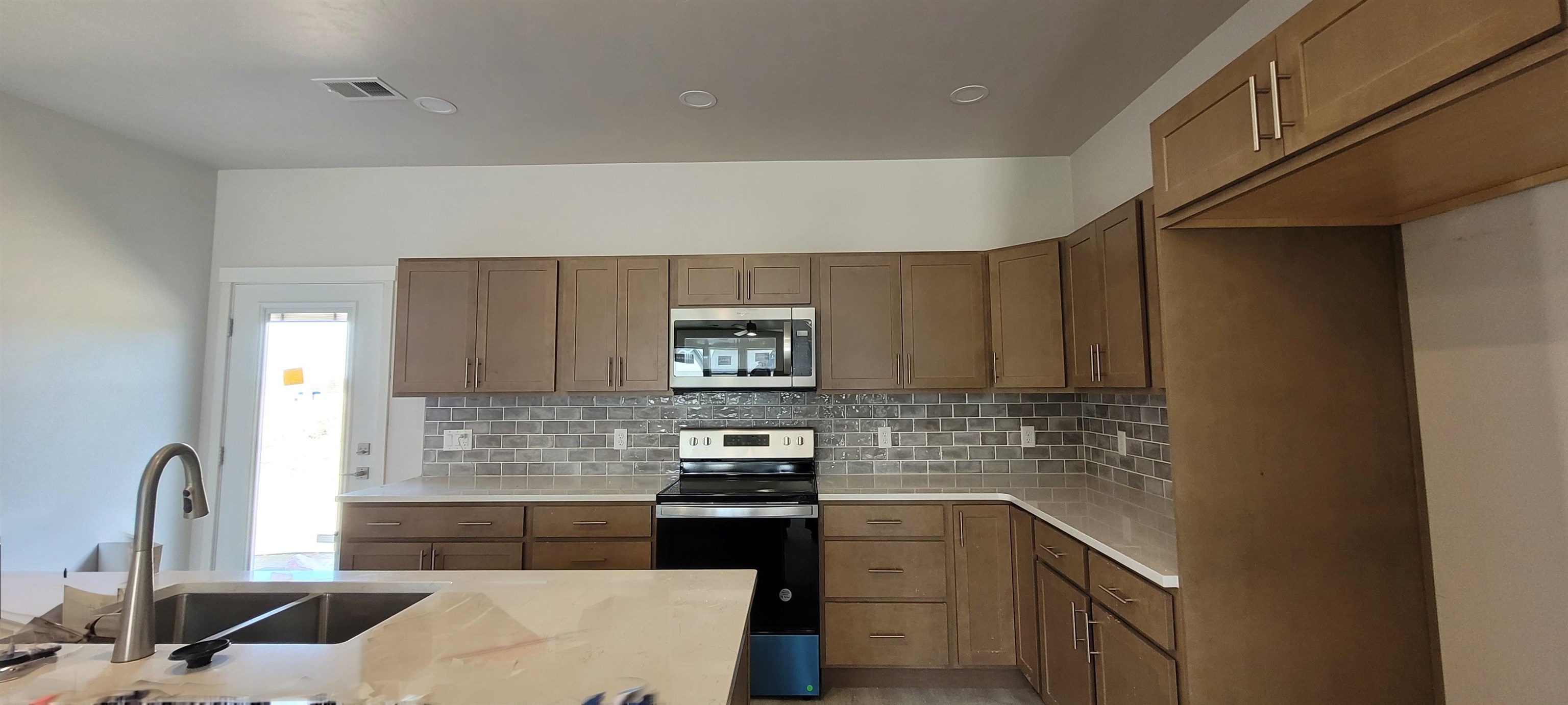 2460 Ross Road