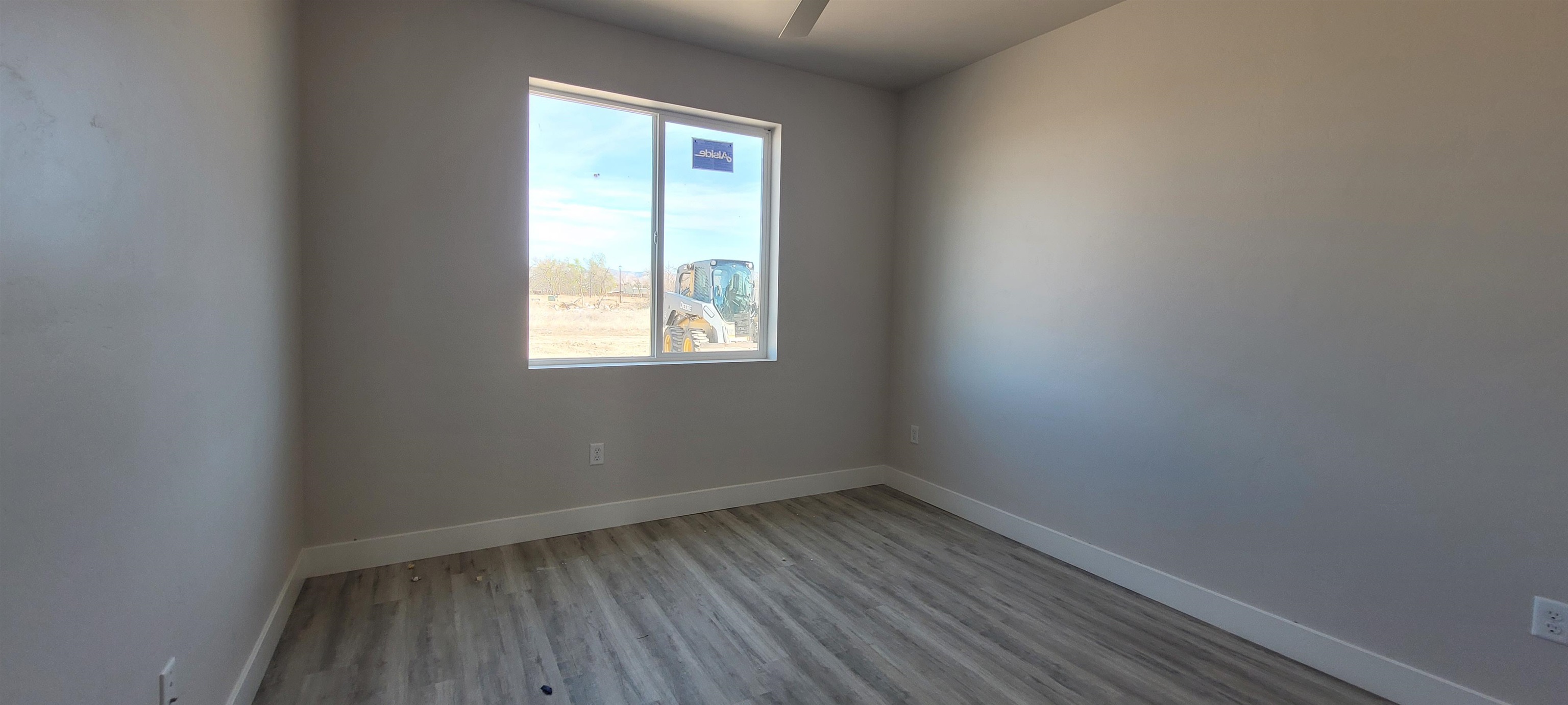 2460 Ross Road