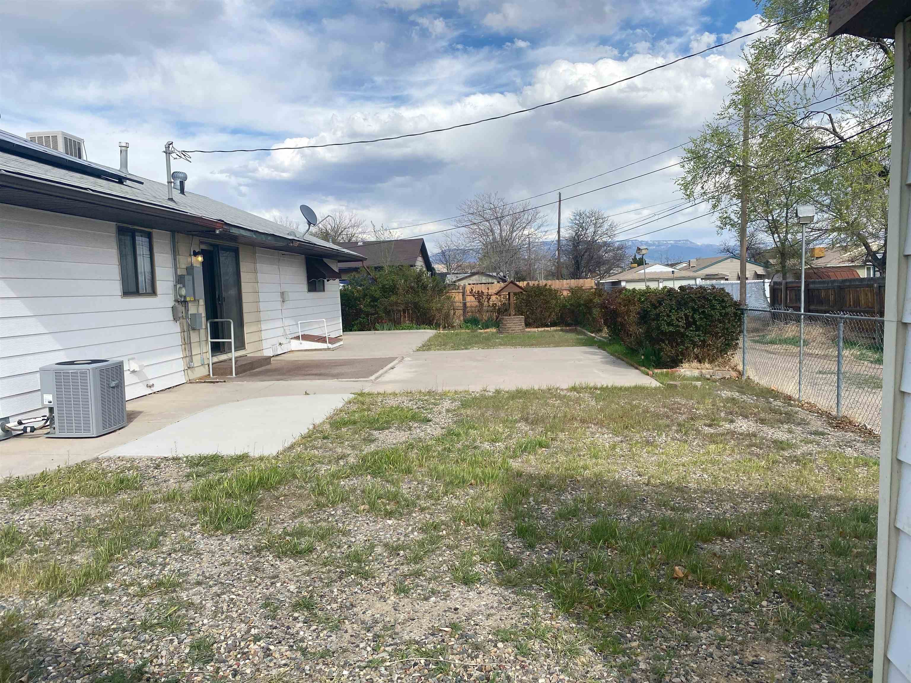 2355 Hill Court